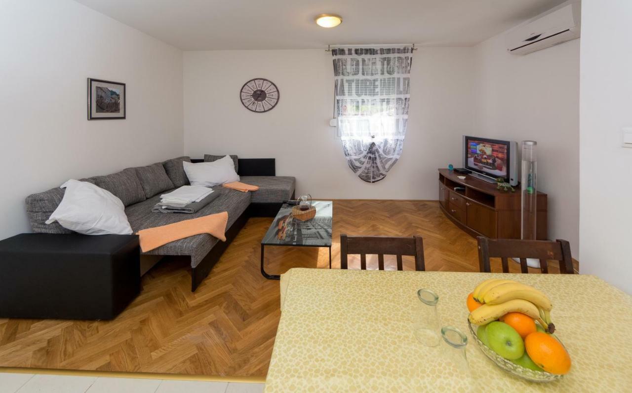 Breki Apartman Podstrana Buitenkant foto