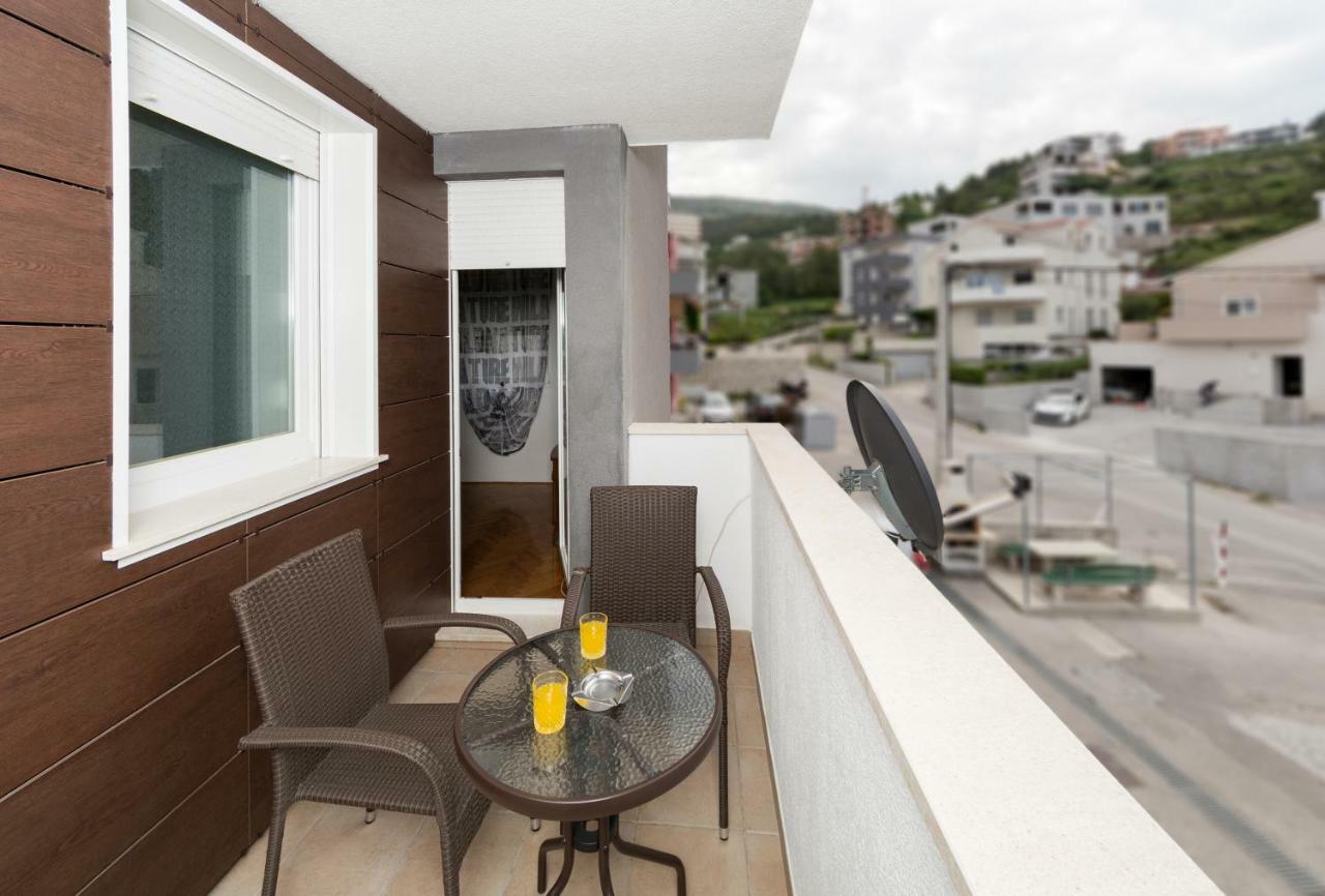 Breki Apartman Podstrana Buitenkant foto